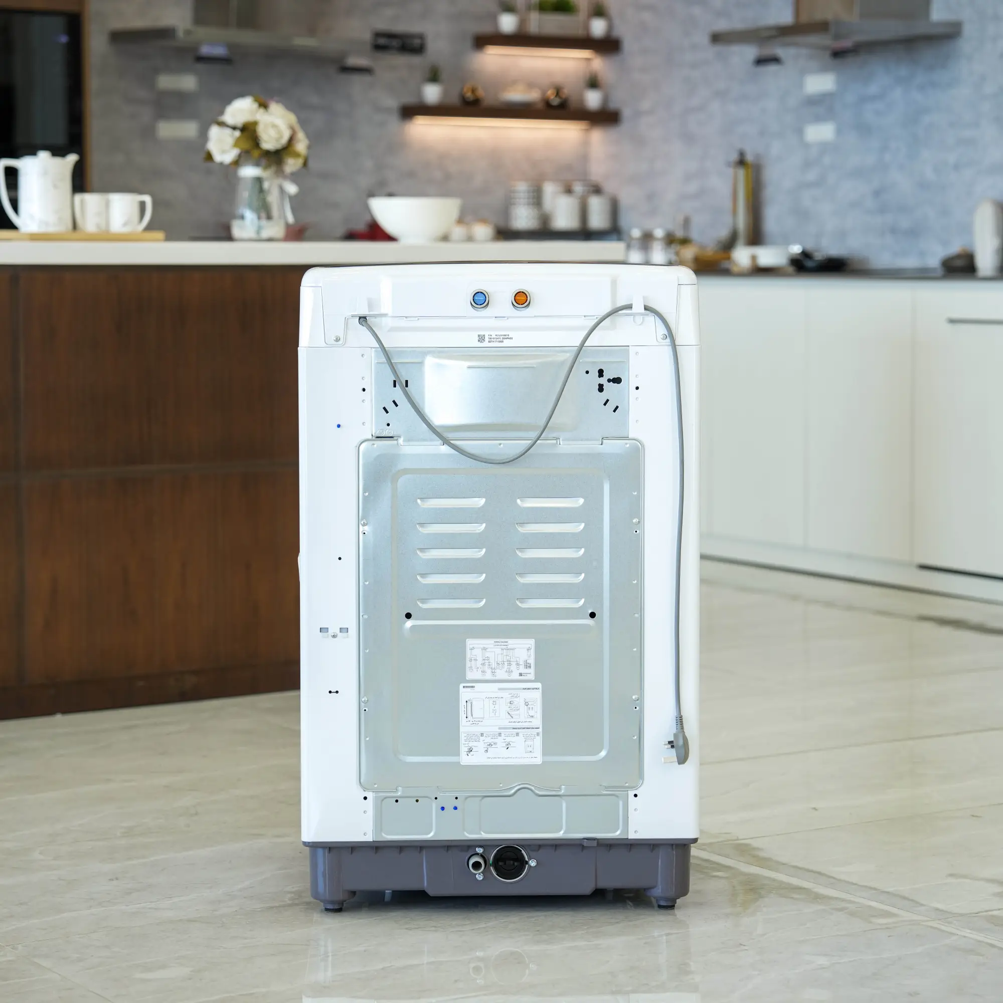 Photo of غسالة إل جي فتحة علوية، سعة 13kg، مزودة بتقنية Smart Inverter وTurboDrum™ - باللون الأبيض