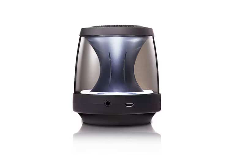 Photo of مكبر صوت LG XBOOM Go PH1 محمول، يعمل بالبلوتوث، صوت 360 درجة، إضاءة LED حسب الحالة المزاجية