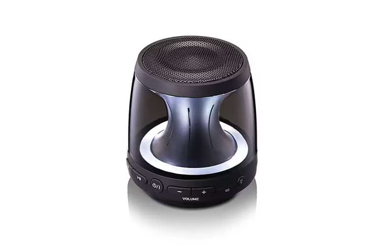Photo of مكبر صوت LG XBOOM Go PH1 محمول، يعمل بالبلوتوث، صوت 360 درجة، إضاءة LED حسب الحالة المزاجية