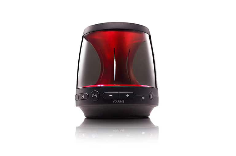 Photo of مكبر صوت LG XBOOM Go PH1 محمول، يعمل بالبلوتوث، صوت 360 درجة، إضاءة LED حسب الحالة المزاجية