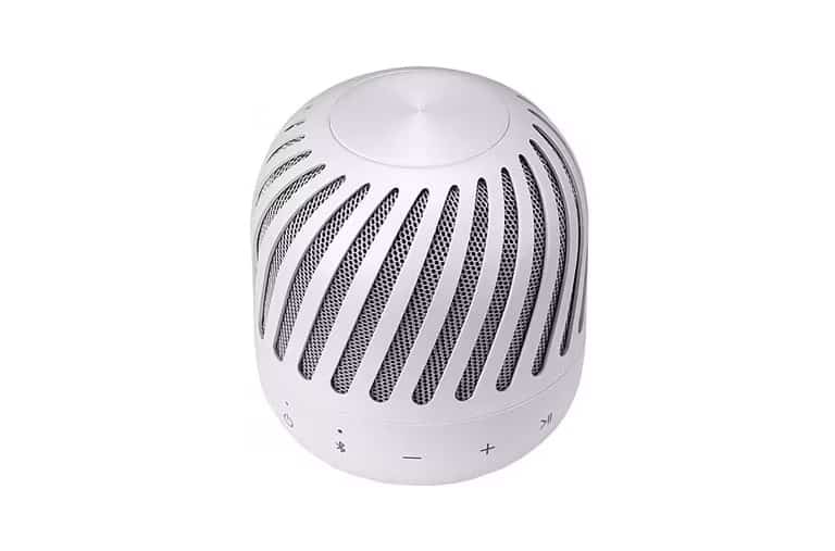Photo of مكبر صوت LG XBOOM Go PJ2 لاسلكي يعمل بالبلوتوث، عمر بطارية طويل حتى 18 ساعة، مقاوم للرذاذ، ميكروفون مدمج