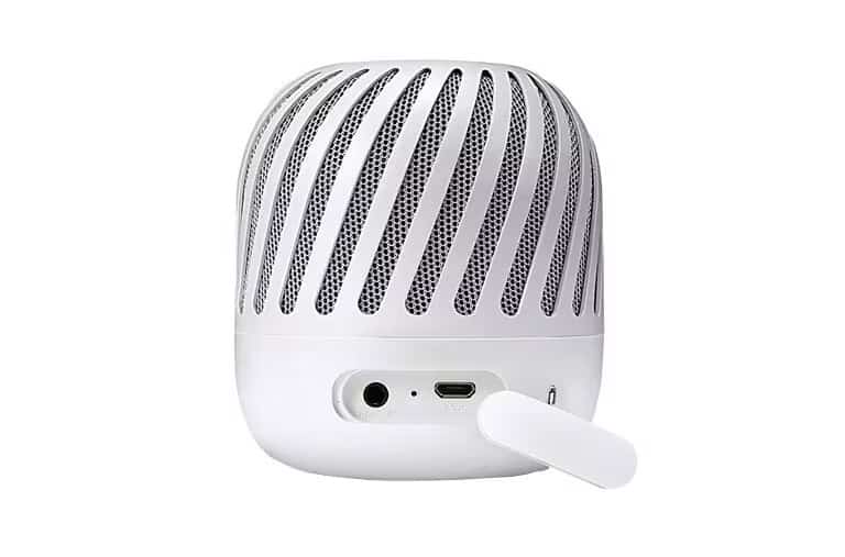 Photo of مكبر صوت LG XBOOM Go PJ2 لاسلكي يعمل بالبلوتوث، عمر بطارية طويل حتى 18 ساعة، مقاوم للرذاذ، ميكروفون مدمج