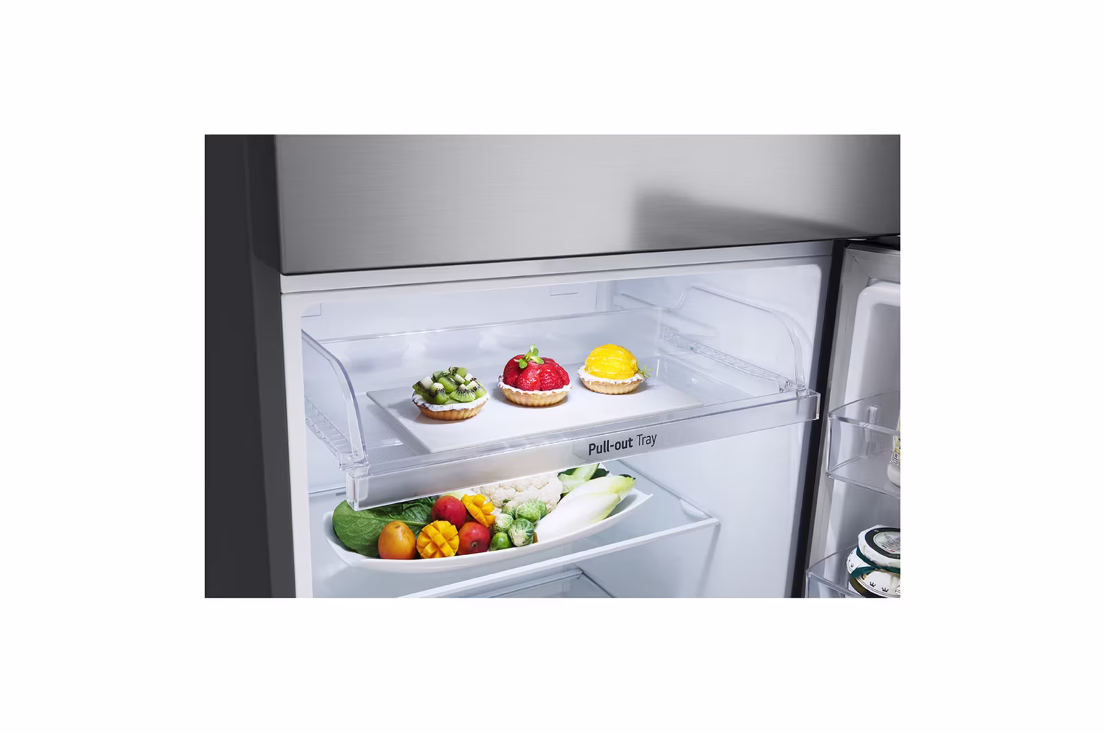 Photo of ساردکەرەوەی ئێڵ جی بەفرگر لە سەرەوەی (Top freezer)، بە قەبارەی گشتی 423 لیتر، مەکینەی ئینڤێرتەری زیرەک (Smart Inverter™)، ڕەنگی زیوی.