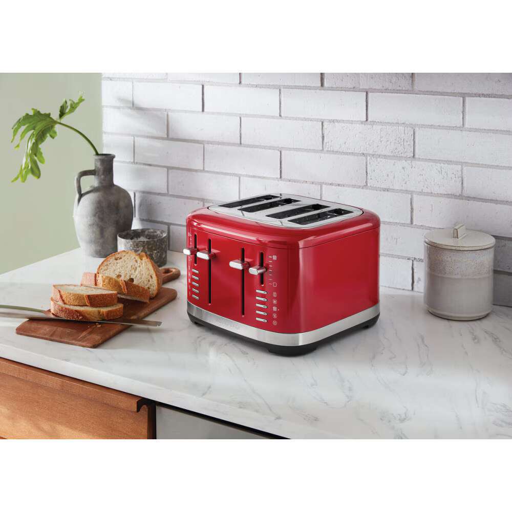 Photo of KitchenAid 4-Slice Classic Toaster, Color: EMPIRE RED | 5KMT4109EER