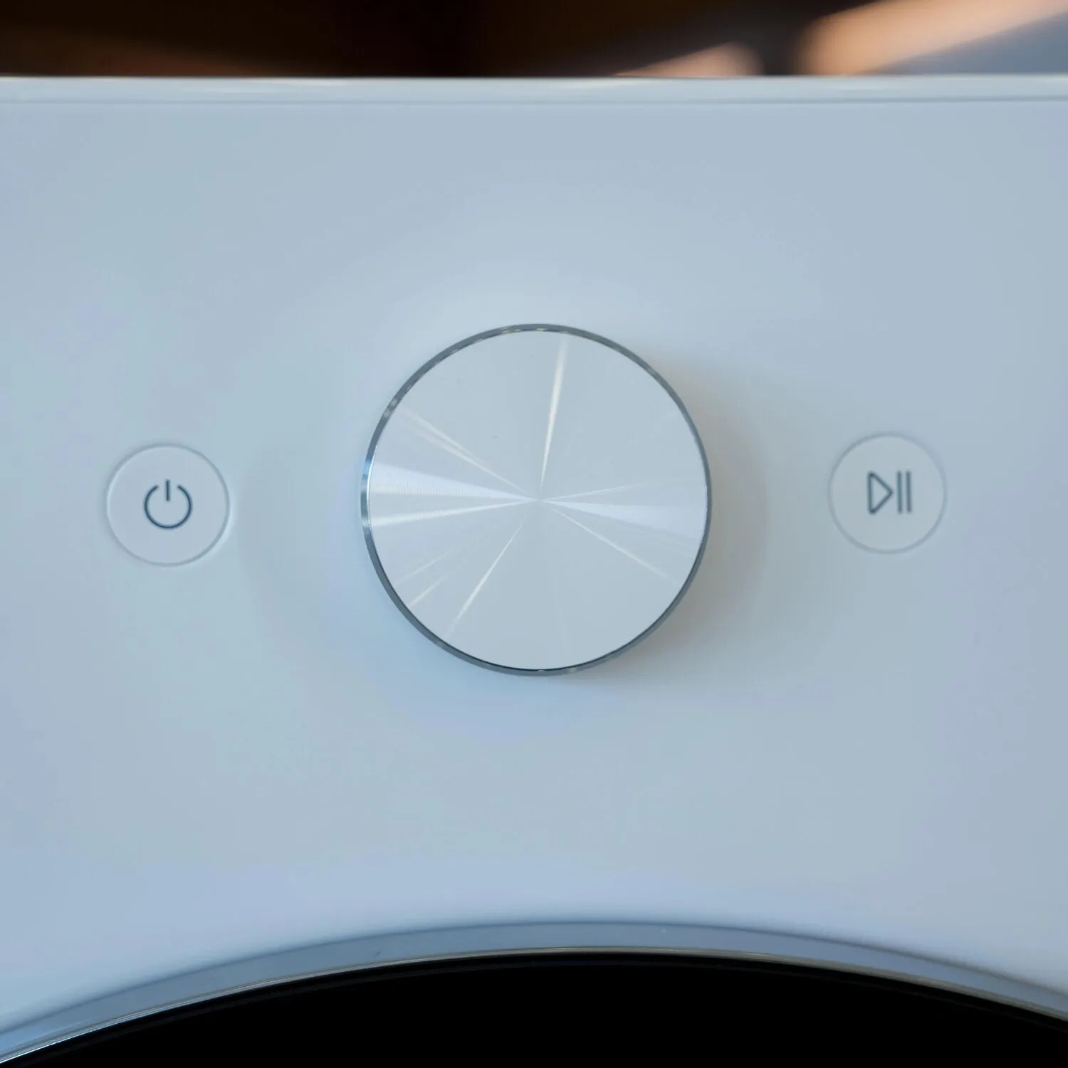 Photo of غسالة إل جي بسعة 20/10 كيلو، بتقنية AI DD™، البخار (Steam™)، و TurboWash™ 360، باللون الأبيض المميز