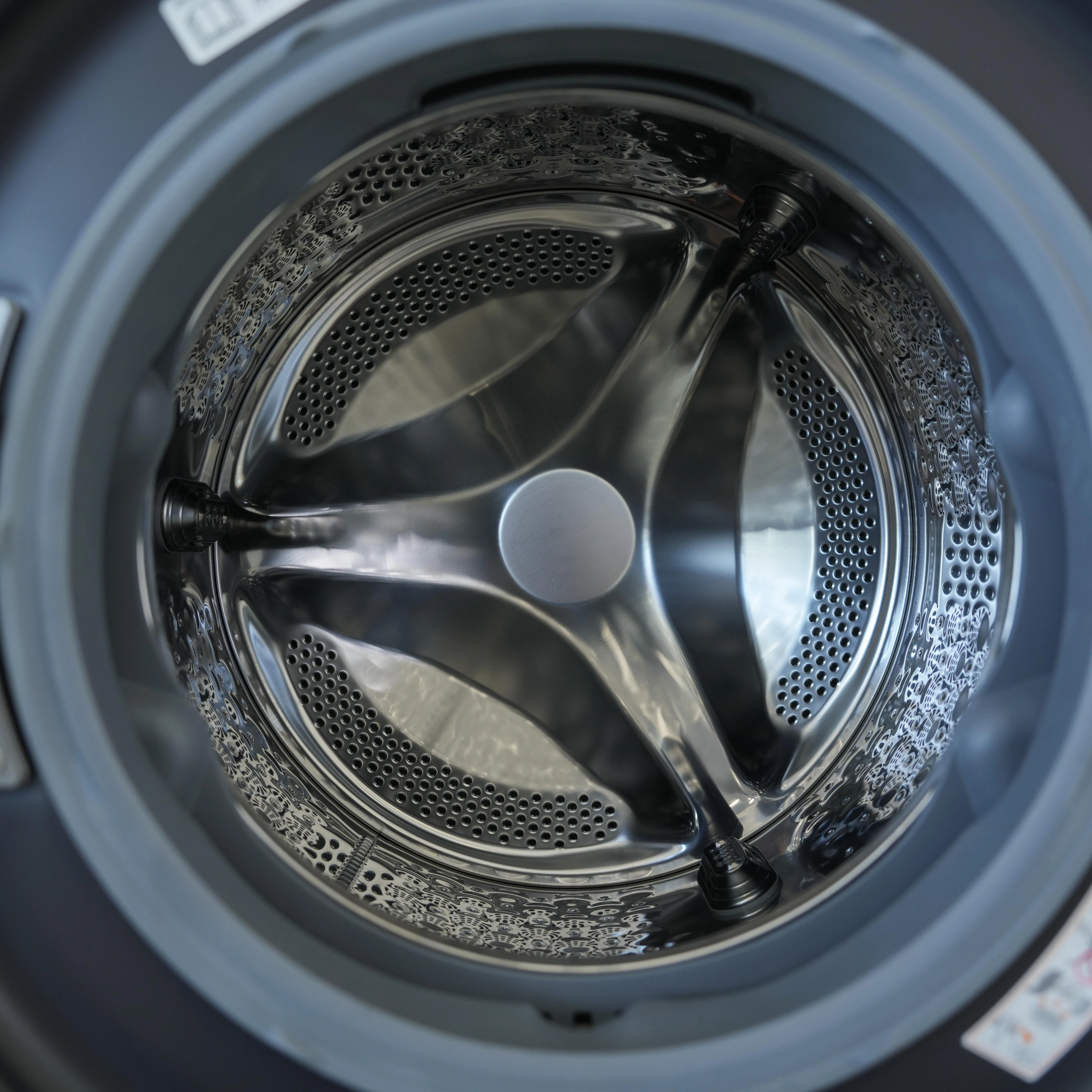 Photo of Washing Machine,15/8KG Capacity with AI DD™, Steam™, TurboWash™ 360, Essence Graphite