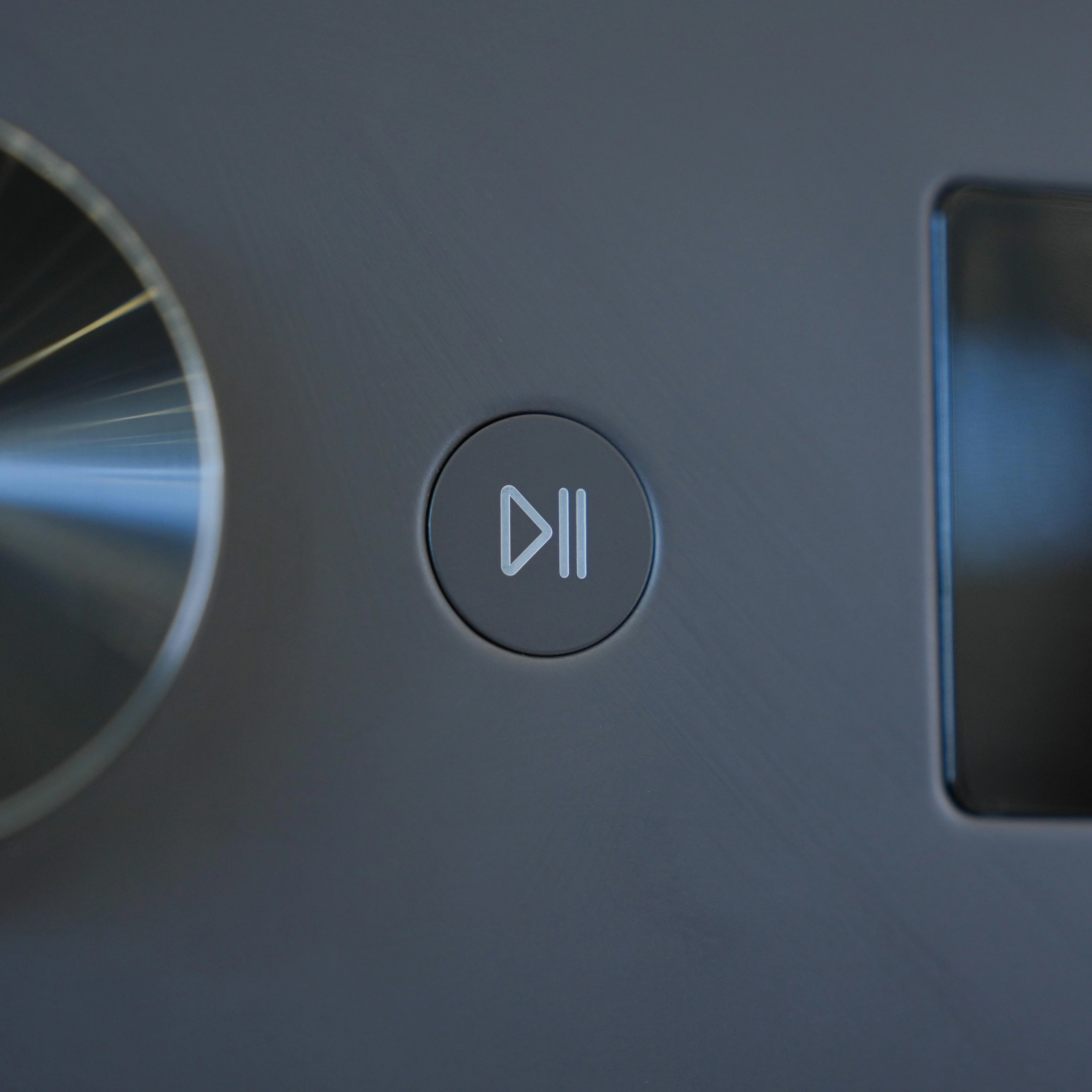 Photo of Washing Machine,15/8KG Capacity with AI DD™, Steam™, TurboWash™ 360, Essence Graphite