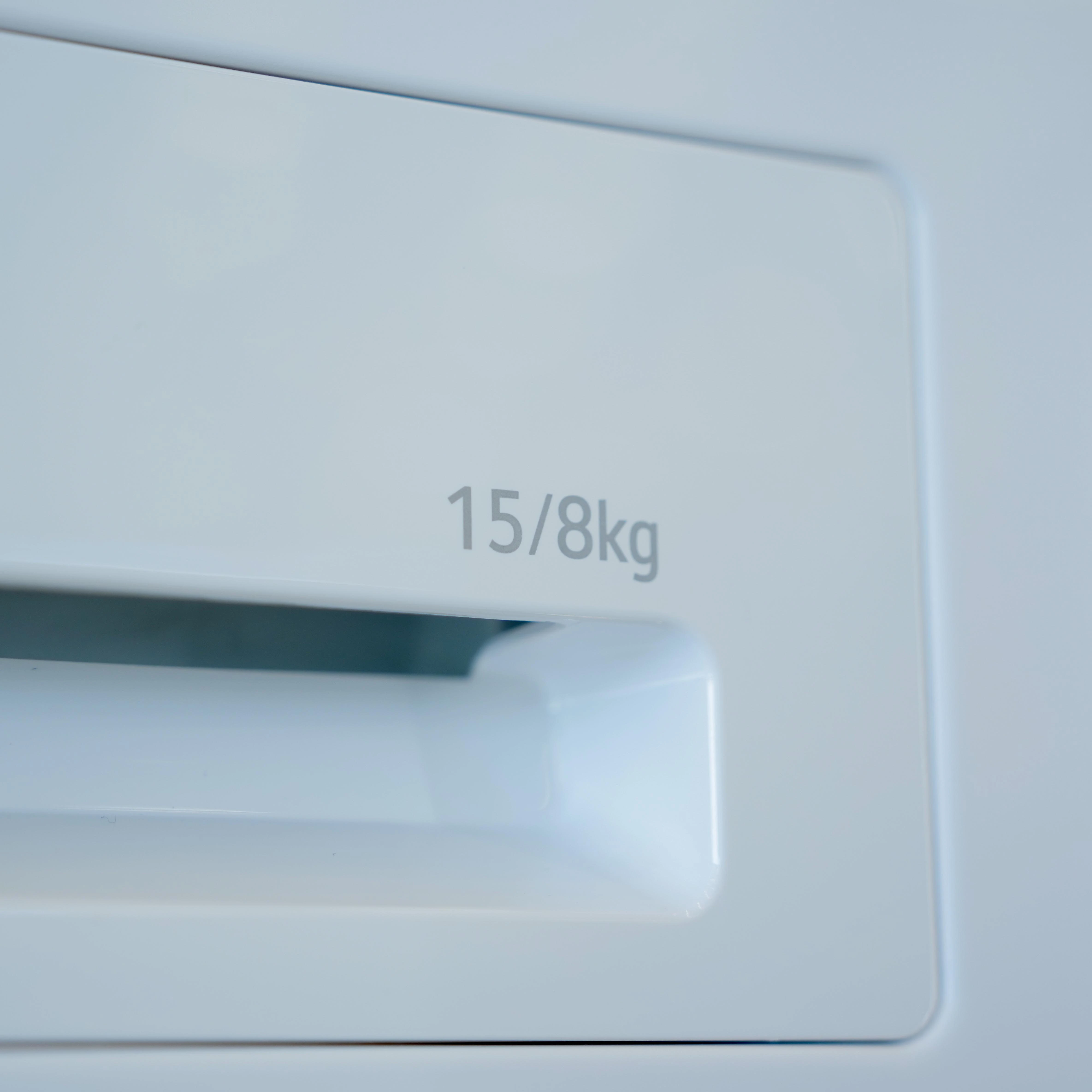 Photo of Washing Machine, 15/8KG Capacity with AI DD™, Steam™, TurboWash™ 360, Essence White