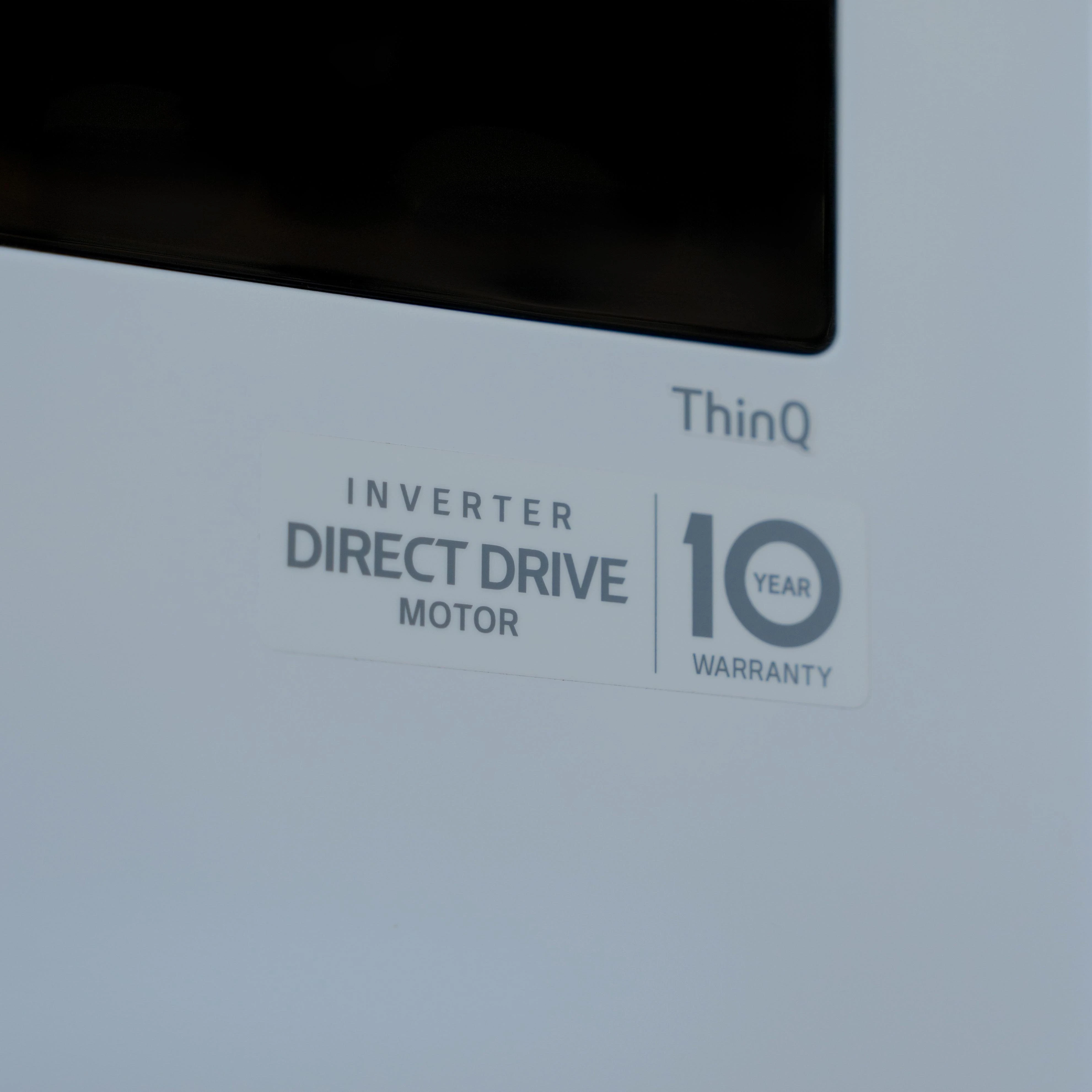 Photo of Washing Machine, 15/8KG Capacity with AI DD™, Steam™, TurboWash™ 360, Essence White