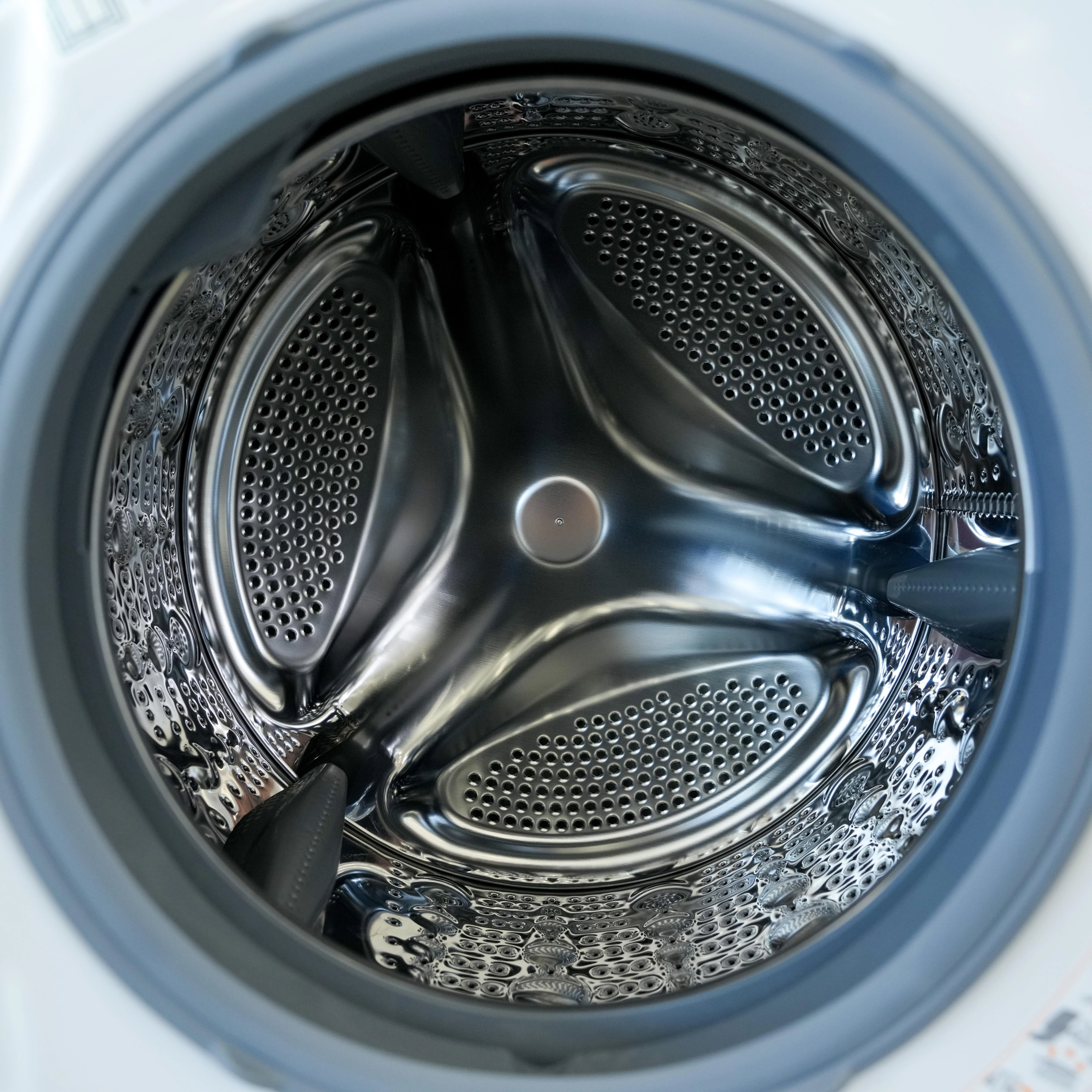 Photo of جلشۆری ئێڵ جی 9 کیلۆیی بە تایبەتمەندیەکانی، Inverter DD Motor, SmartThinQ™, وە بە ڕەنگی سپی ناوازە.