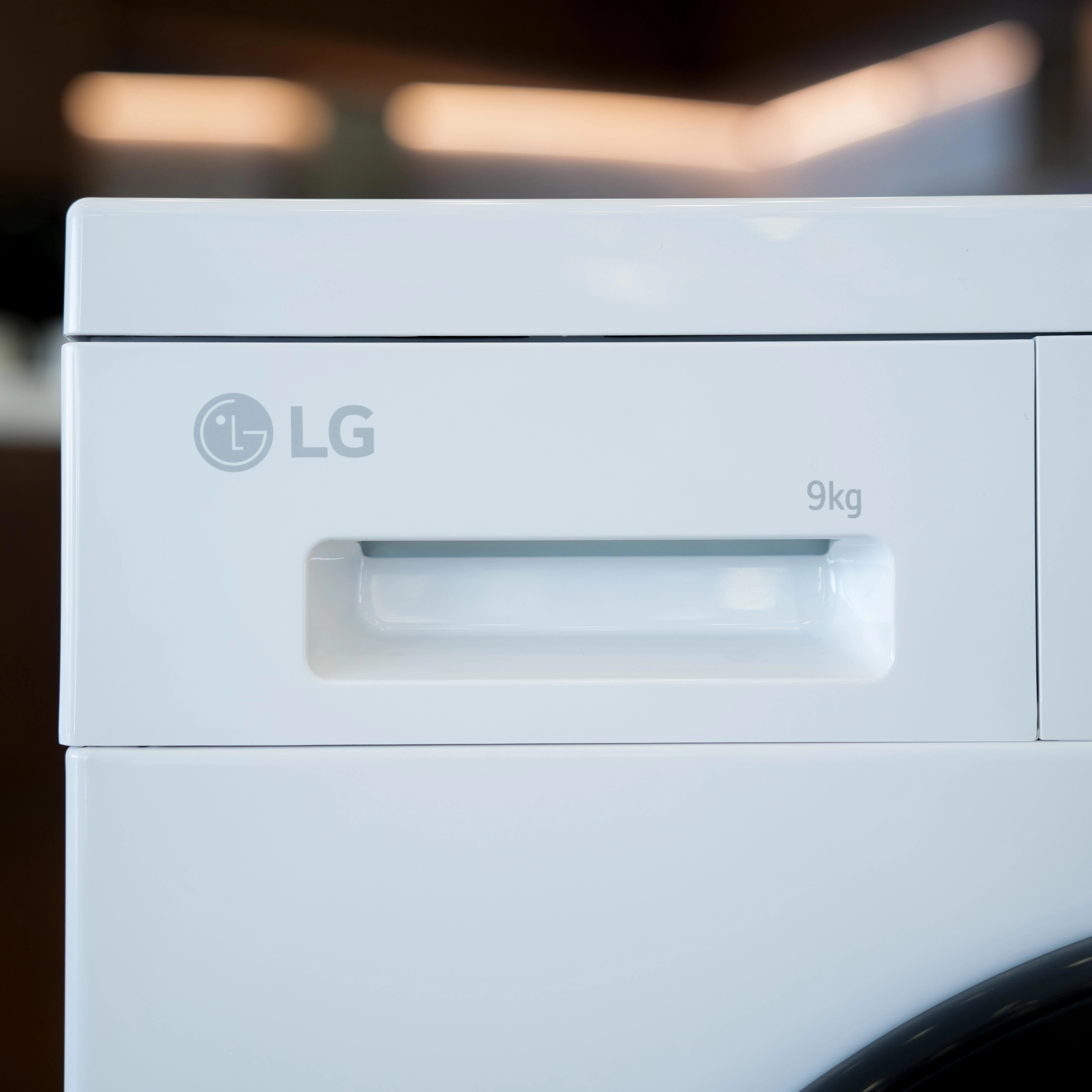 Photo of جلشۆری ئێڵ جی 9 کیلۆیی بە تایبەتمەندیەکانی، Inverter DD Motor, SmartThinQ™, وە بە ڕەنگی سپی ناوازە.