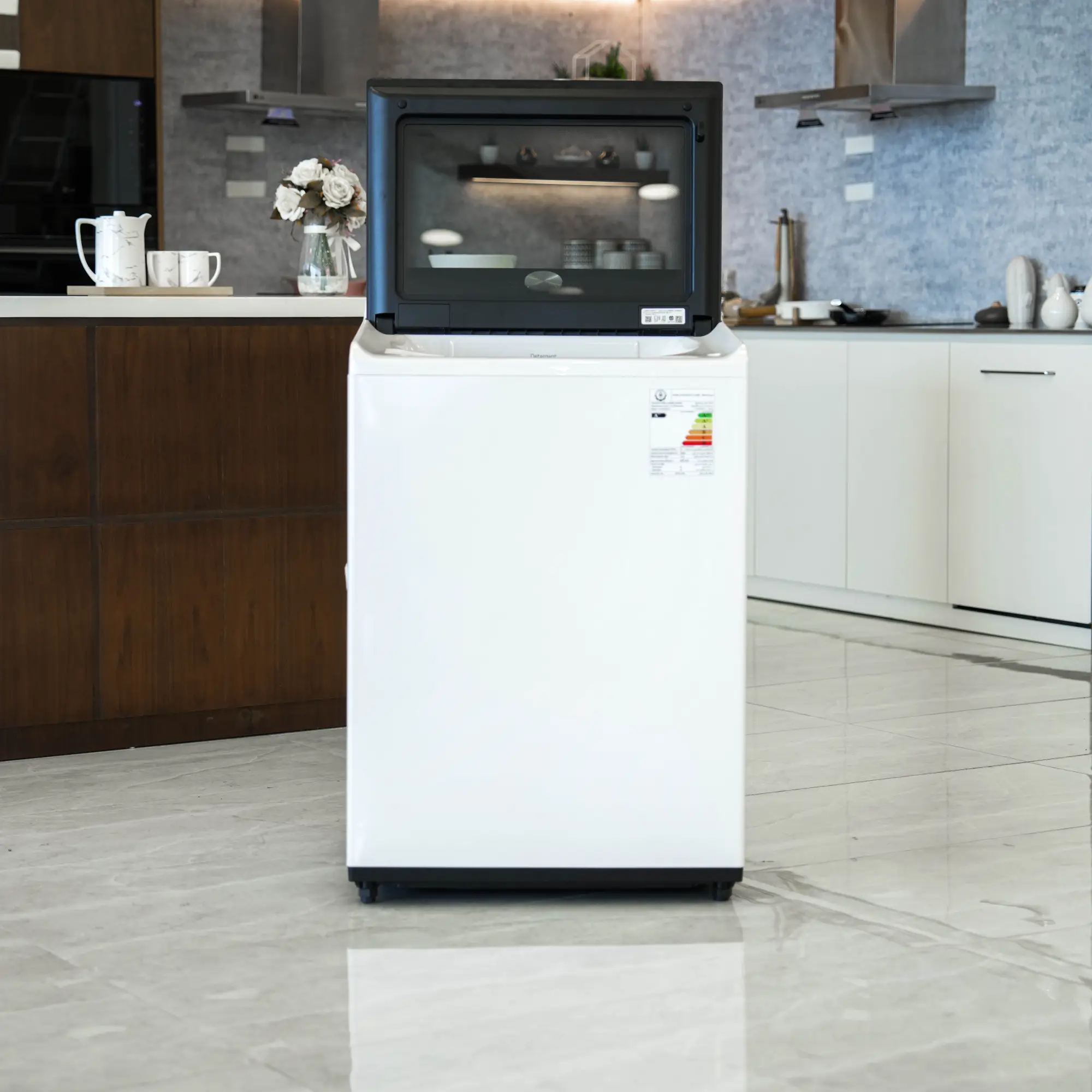 Photo of غسالة ملابس إل جي فتحة علوية، سعة 19 كجم مع تقنيات AI DD و TurboWash  والتشخيص الذكي - لون ابیض.